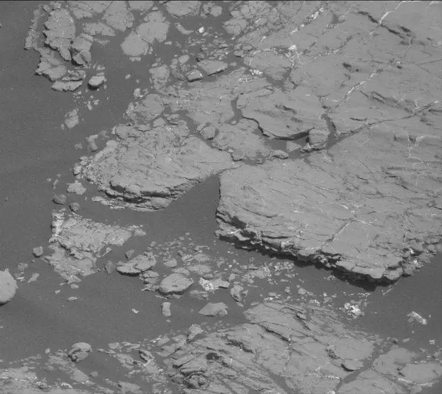 Sol 2744: Mast Camera (Mastcam)