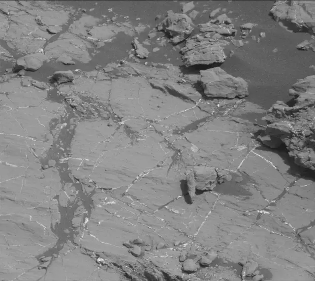Sol 2744: Mast Camera (Mastcam)