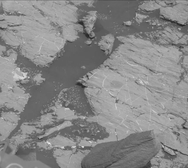 Sol 2745: Mast Camera (Mastcam)