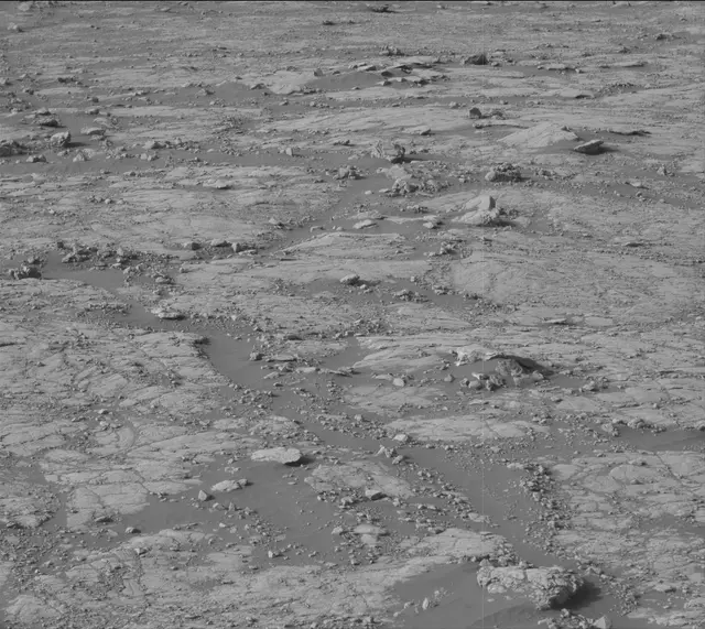Sol 2745: Mast Camera (Mastcam)