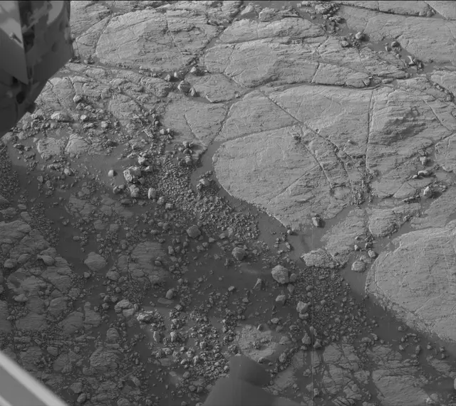 Sol 2747: Mast Camera (Mastcam)