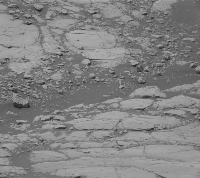 Sol 2747: Mast Camera (Mastcam)