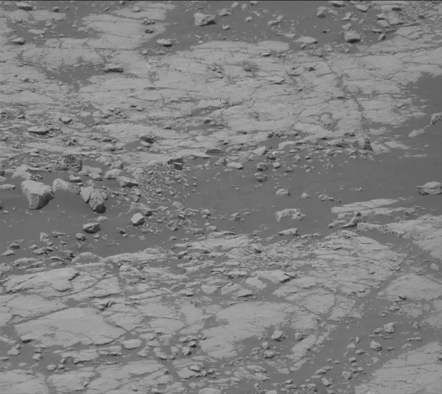 Sol 2747: Mast Camera (Mastcam)