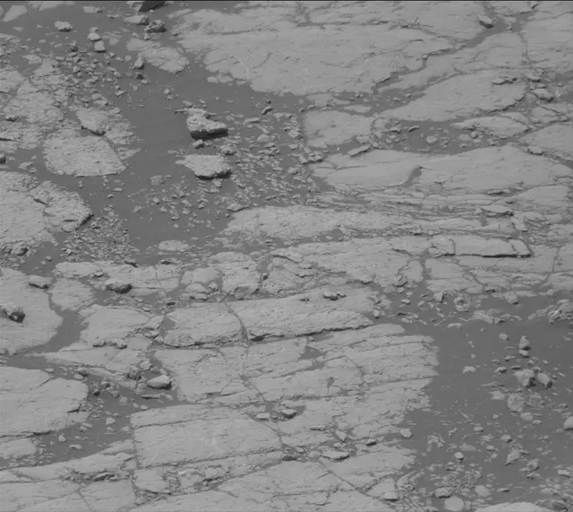 Sol 2747: Mast Camera (Mastcam)