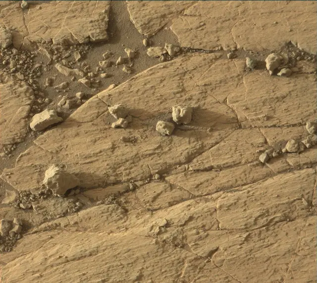 Sol 2747: Mast Camera (Mastcam)