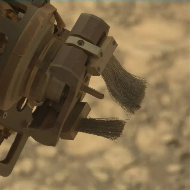 Sol 2749: Mast Camera (Mastcam)