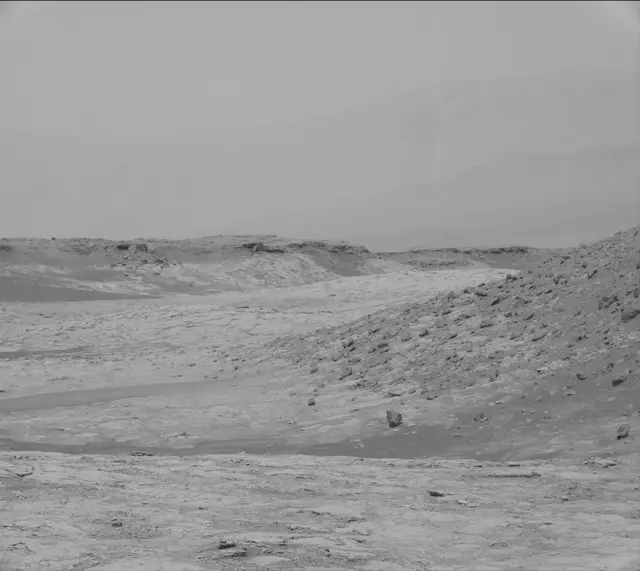 Sol 2750: Mast Camera (Mastcam)