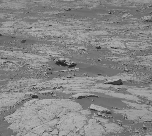 Sol 2750: Mast Camera (Mastcam)