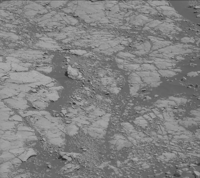 Sol 2750: Mast Camera (Mastcam)