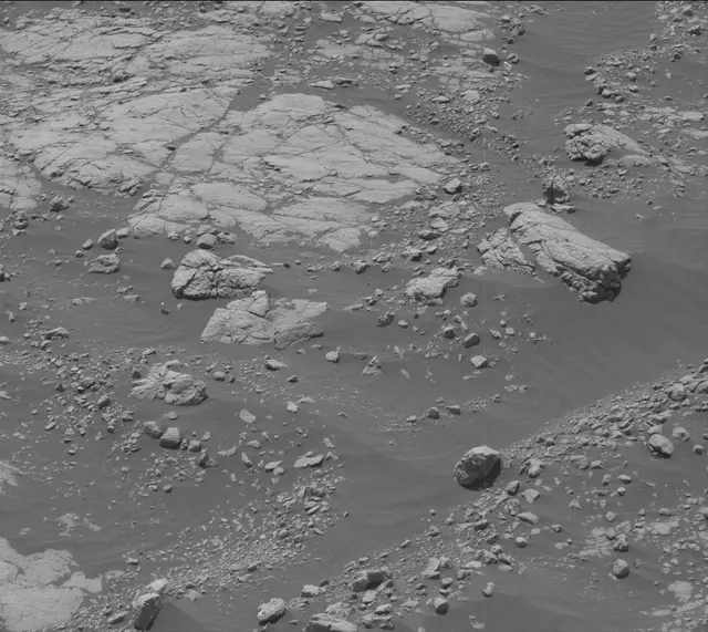 Sol 2750: Mast Camera (Mastcam)