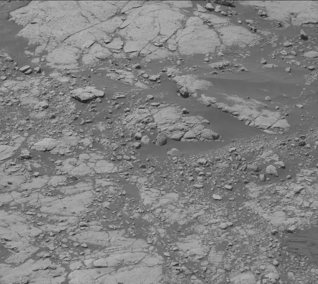 Sol 2750: Mast Camera (Mastcam)