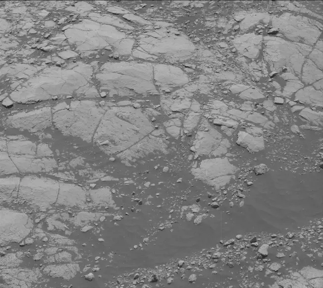 Sol 2750: Mast Camera (Mastcam)