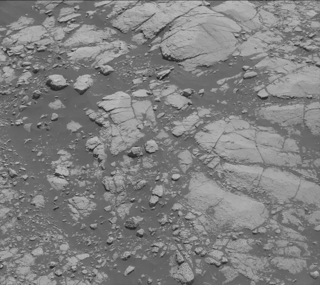 Sol 2750: Mast Camera (Mastcam)