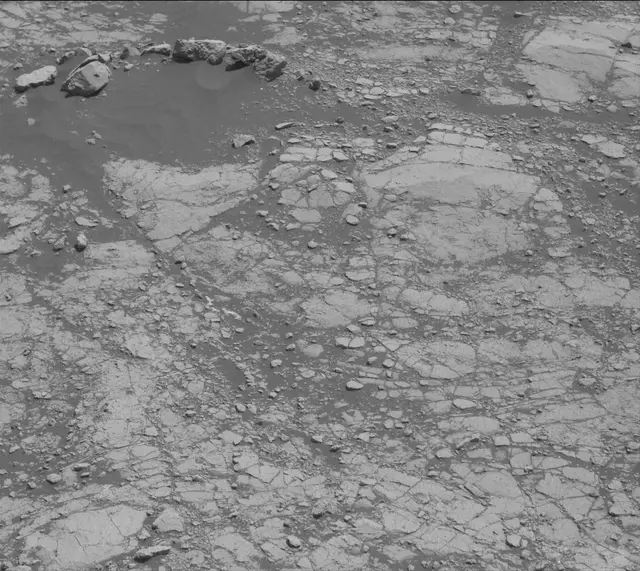 Sol 2750: Mast Camera (Mastcam)