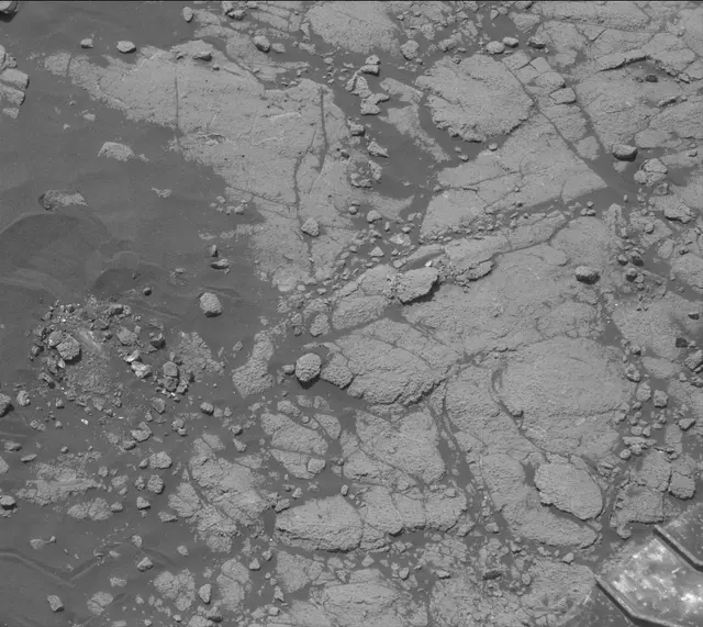 Sol 2750: Mast Camera (Mastcam)