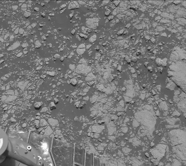 Sol 2750: Mast Camera (Mastcam)