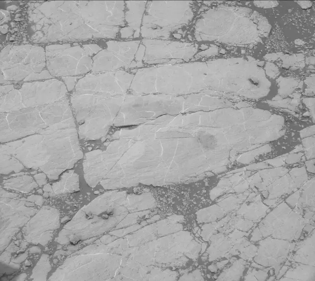 Sol 2750: Mast Camera (Mastcam)