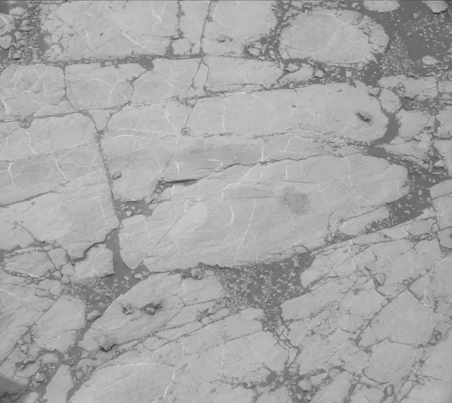 Sol 2750: Mast Camera (Mastcam)