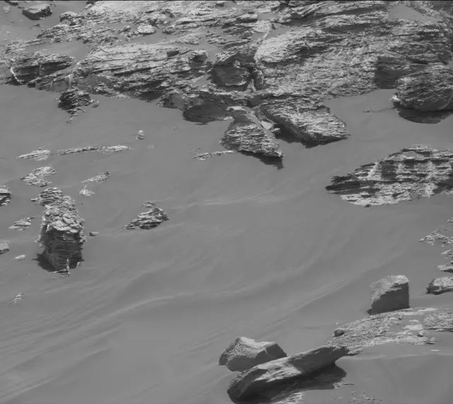 Sol 2751: Mast Camera (Mastcam)