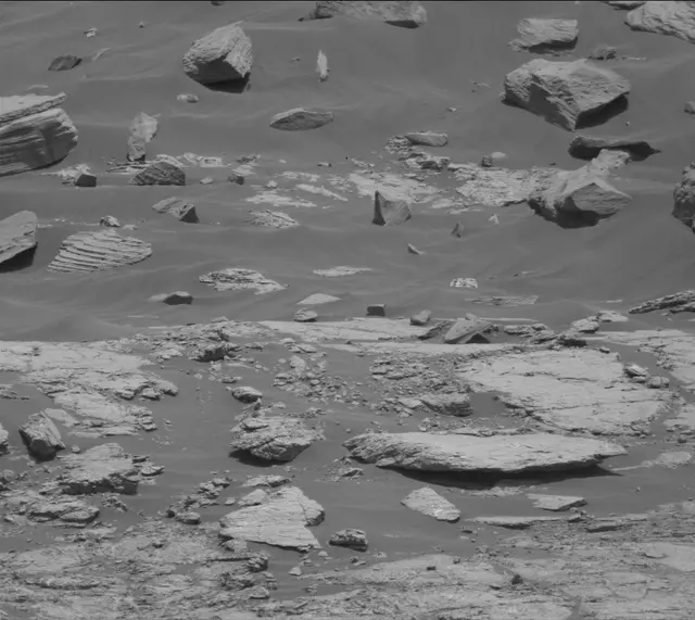 Sol 2751: Mast Camera (Mastcam)