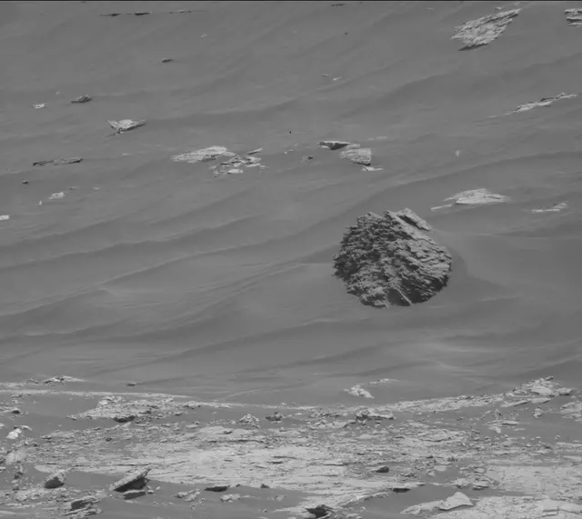 Sol 2751: Mast Camera (Mastcam)
