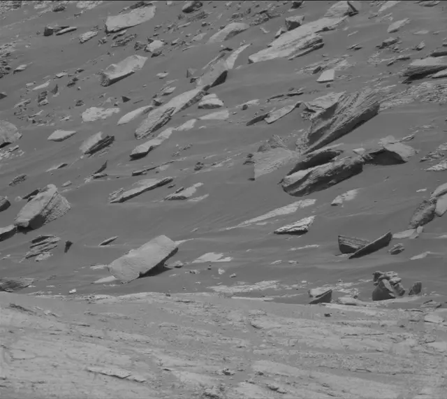 Sol 2751: Mast Camera (Mastcam)