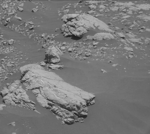 Sol 2751: Mast Camera (Mastcam)