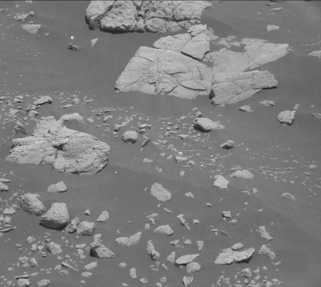 Sol 2751: Mast Camera (Mastcam)