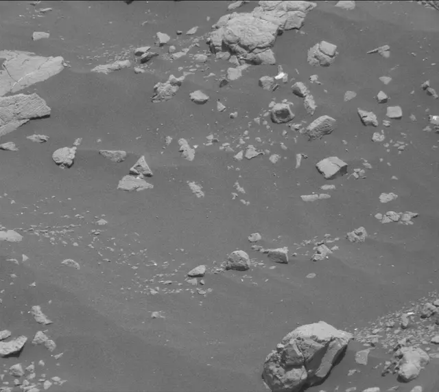 Sol 2751: Mast Camera (Mastcam)