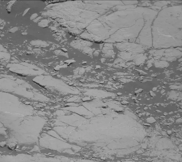 Sol 2751: Mast Camera (Mastcam)