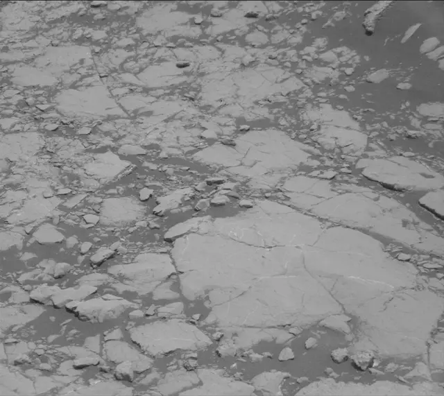 Sol 2751: Mast Camera (Mastcam)
