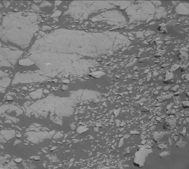 Sol 2751: Mast Camera (Mastcam)