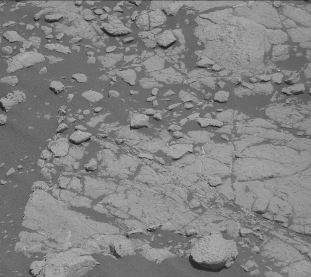 Sol 2751: Mast Camera (Mastcam)
