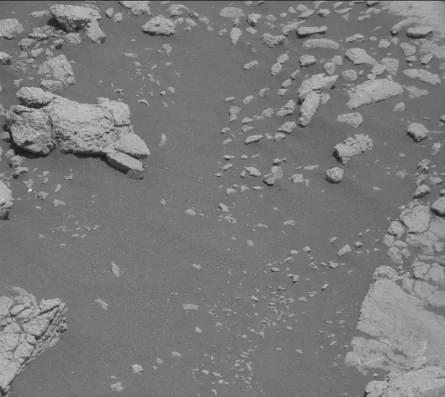 Sol 2751: Mast Camera (Mastcam)