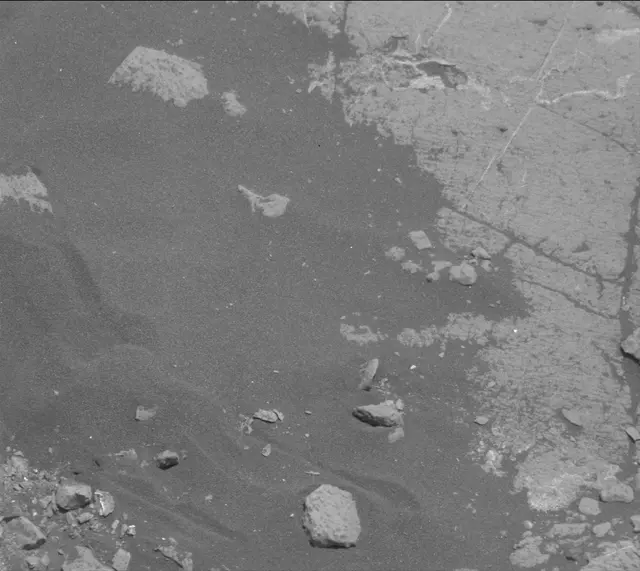 Sol 2751: Mast Camera (Mastcam)