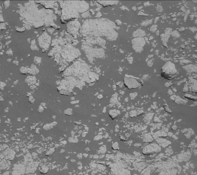 Sol 2751: Mast Camera (Mastcam)
