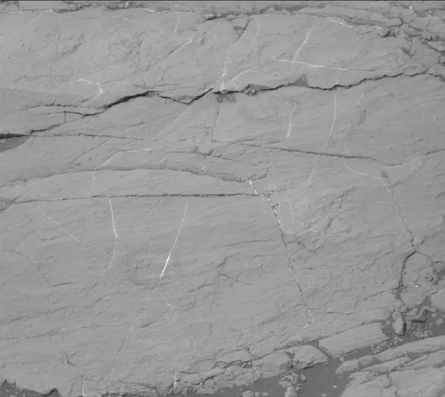 Sol 2753: Mast Camera (Mastcam)