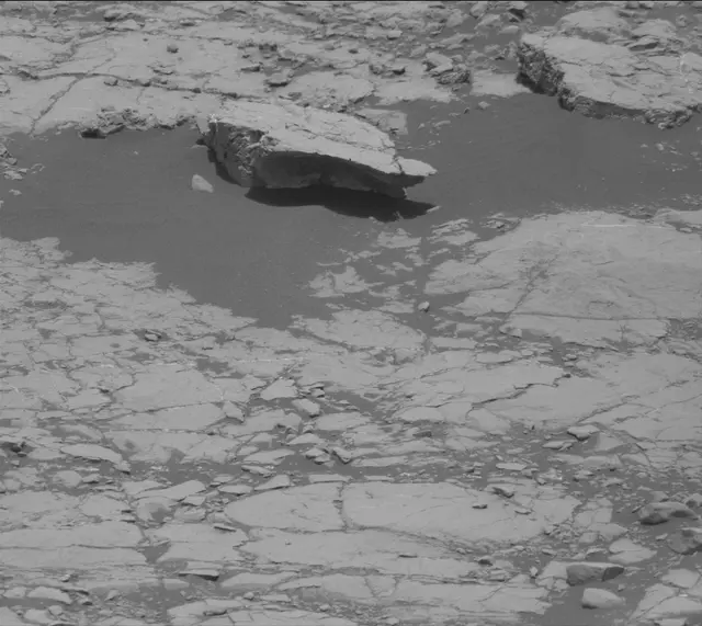 Sol 2755: Mast Camera (Mastcam)
