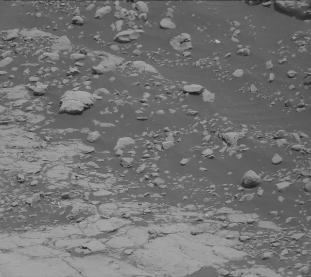 Sol 2755: Mast Camera (Mastcam)