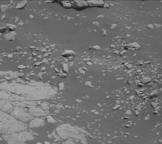 Sol 2755: Mast Camera (Mastcam)