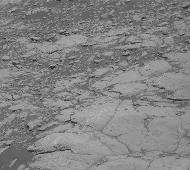Sol 2755: Mast Camera (Mastcam)