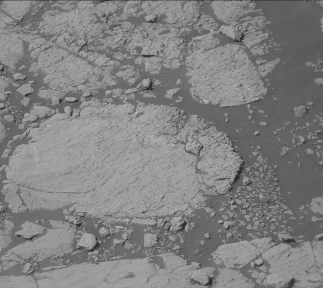 Sol 2755: Mast Camera (Mastcam)