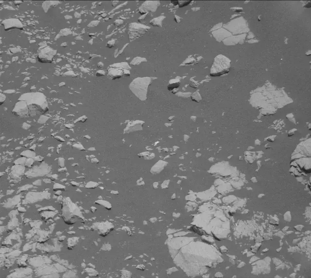 Sol 2758: Mast Camera (Mastcam)