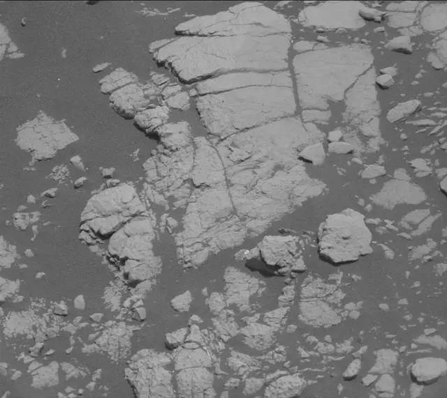 Sol 2758: Mast Camera (Mastcam)