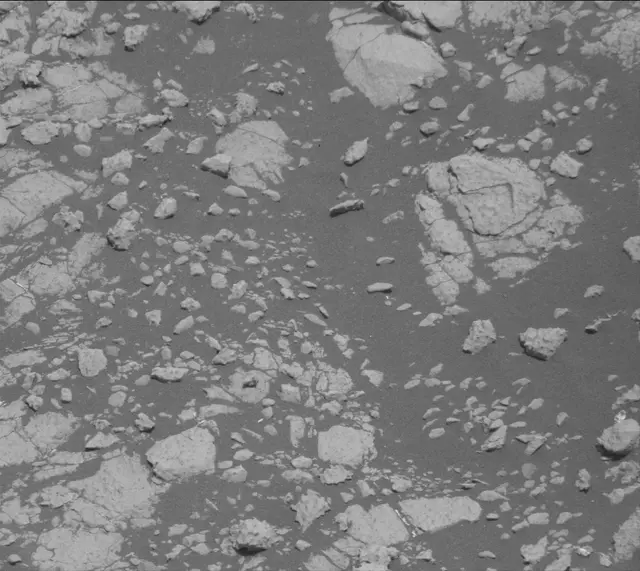 Sol 2758: Mast Camera (Mastcam)