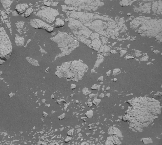 Sol 2758: Mast Camera (Mastcam)