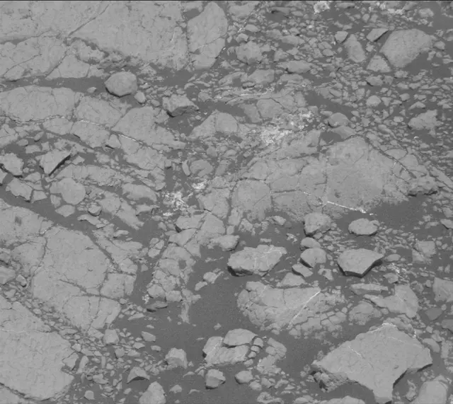 Sol 2758: Mast Camera (Mastcam)