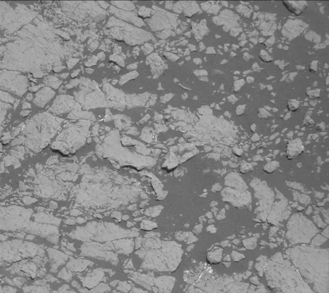 Sol 2758: Mast Camera (Mastcam)