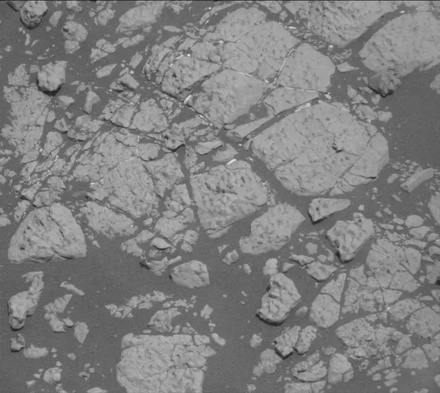 Sol 2758: Mast Camera (Mastcam)