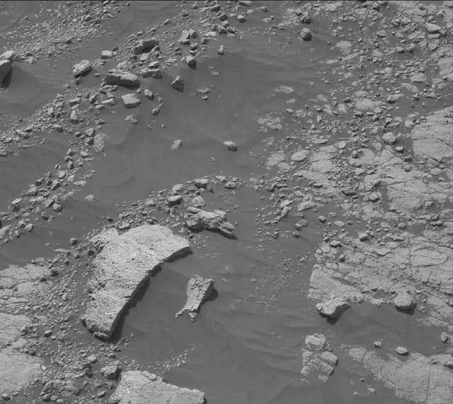 Sol 2761: Mast Camera (Mastcam)
